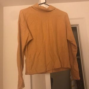 Uniqlo sweater size M